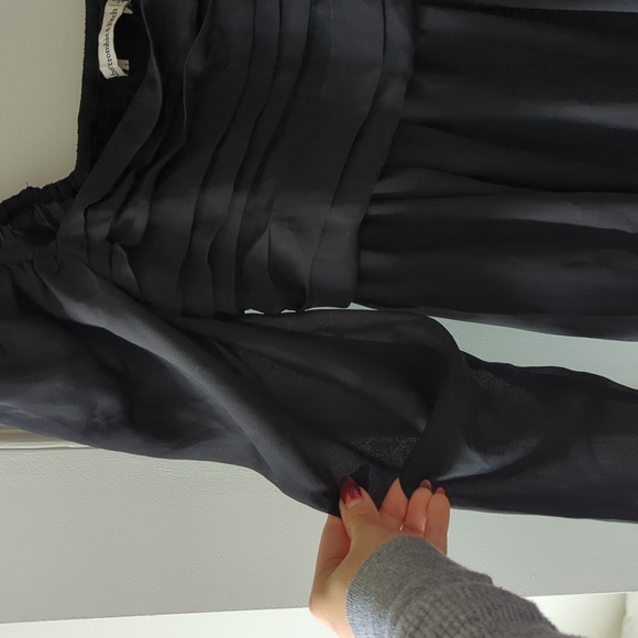 A&F Sheer Sleeves Black Dress - Picture 4 of 6
